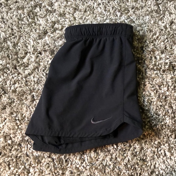 ❌SOLD❌ Nike Built In Spandex Black Shorts - Picture 1 of 5
